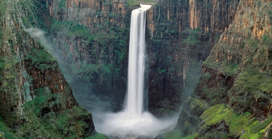 Munge Waterfall Cascade